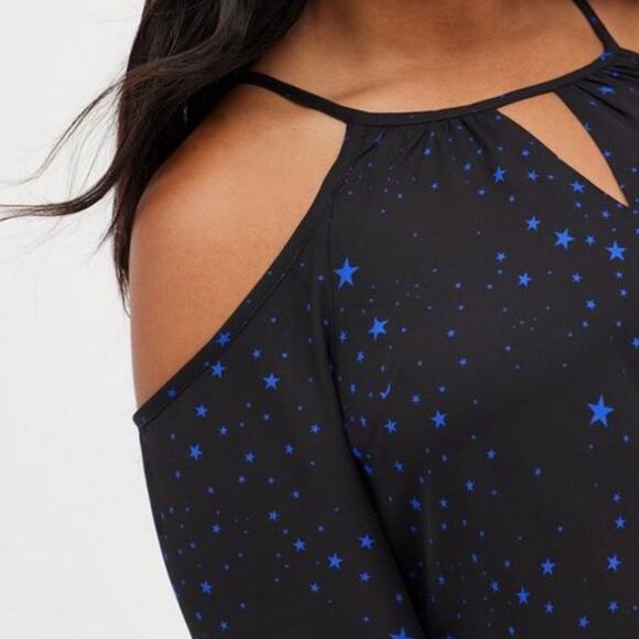TORRID Black with Blue Stars Cold Shoulder Blouse Sz 3 - Picture 5 of 10